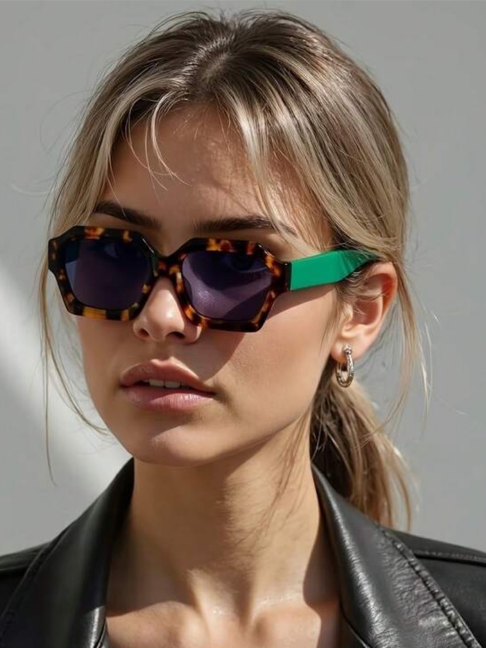 🤎🌳 Free People Tortoise Shell Sunglasses with Green Temples 🌳🤎 - Picture 3 of 15